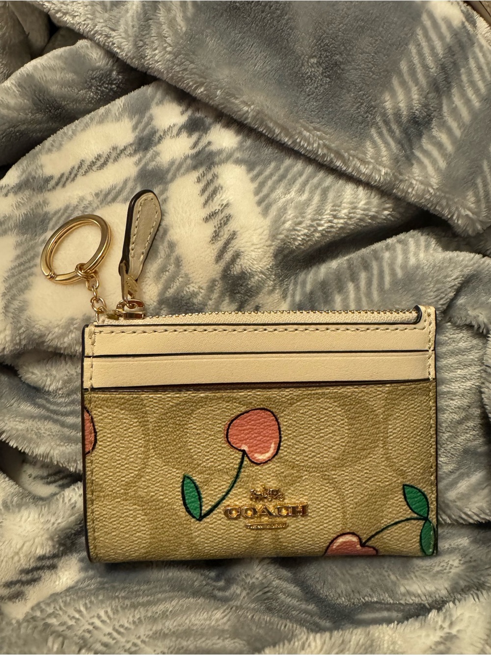Coach Pink Cherry Accent Tan Card Case with Gold Hardware